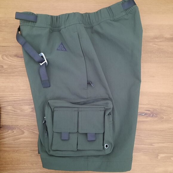 Nike ACG cargo shorts New army green - Picture 3 of 12